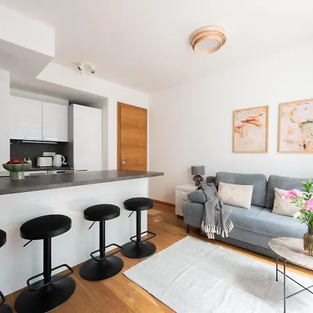Peaceful Terraced With Free Parking By Easybnb Premium
