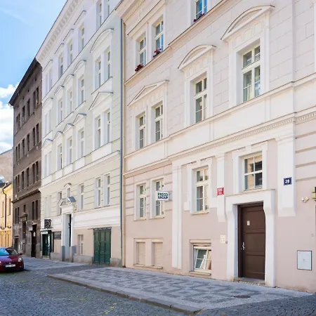 Peaceful Terraced With Free Parking By Easybnb Premium Apartmán